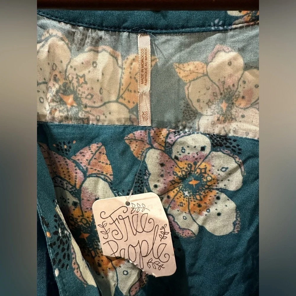 Free People Tuscan Dreams Teal Floral Tunic- BNWT- size XS
